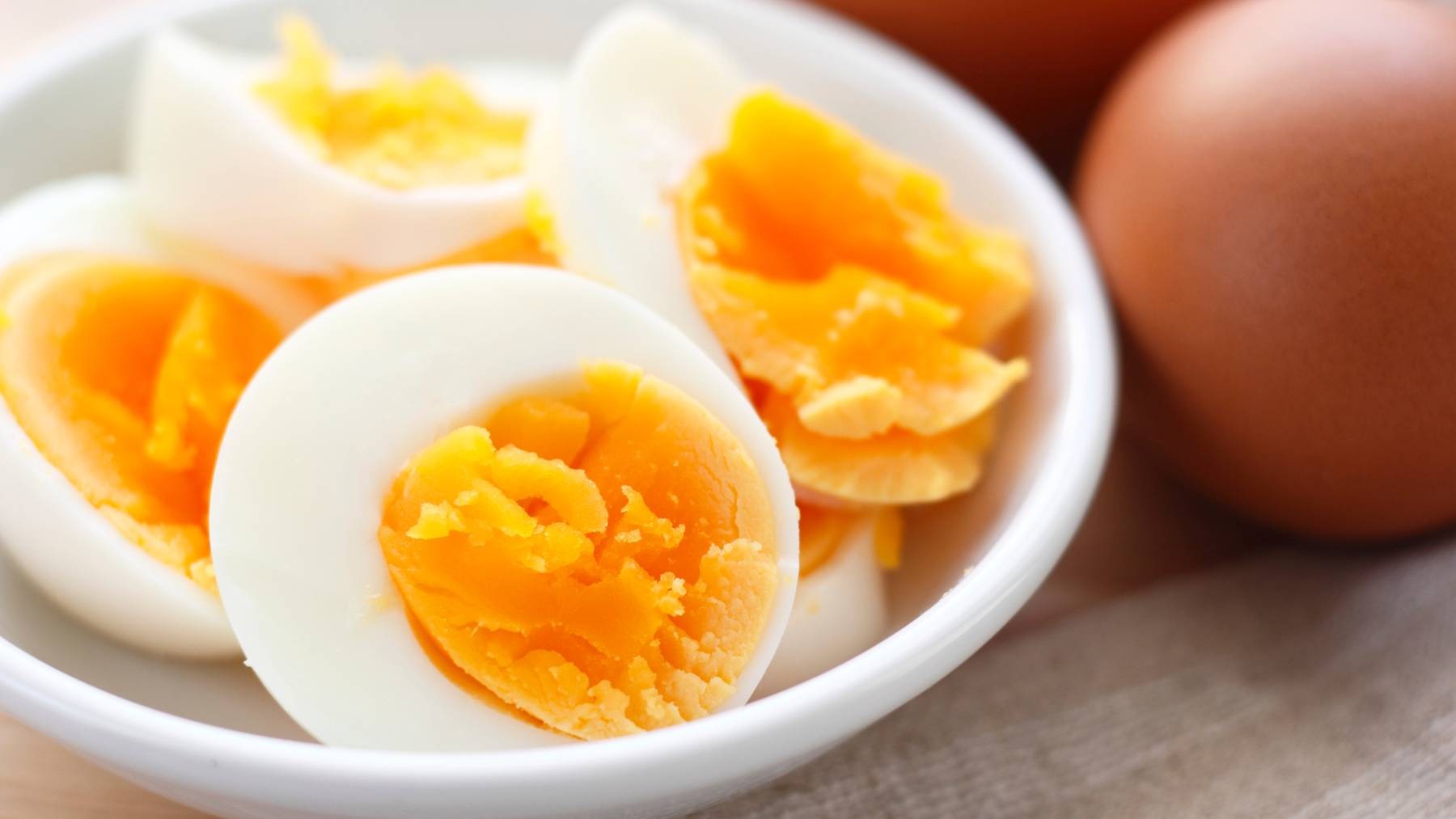 Fit kolacja z jajkiem na twardo – 10 przepisów i pomysłów